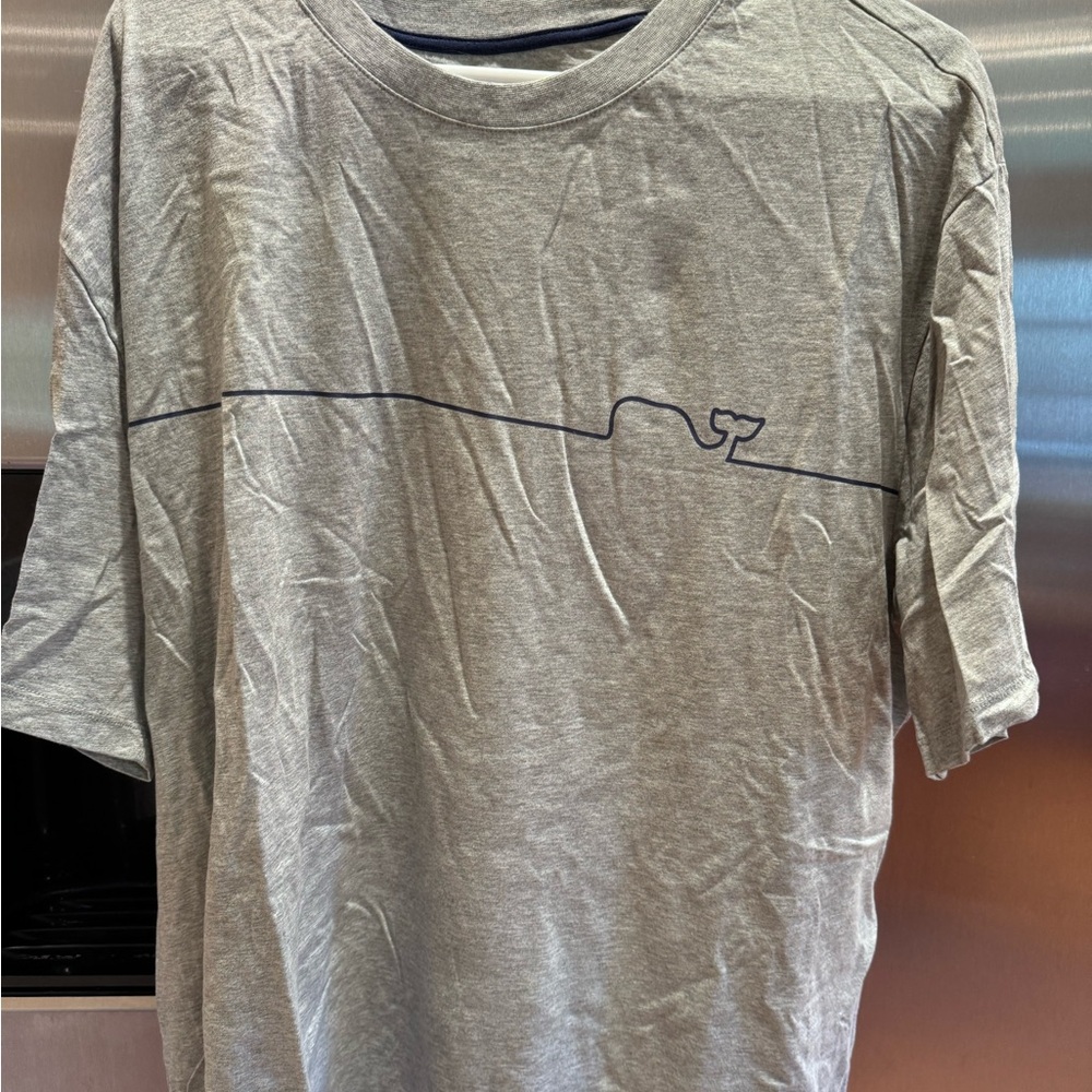 Men’s Vineyard Vines tshirt xxl